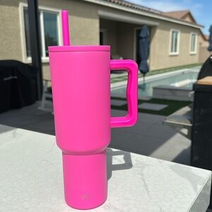 40oz Pink Simple Modern trek tumbler.